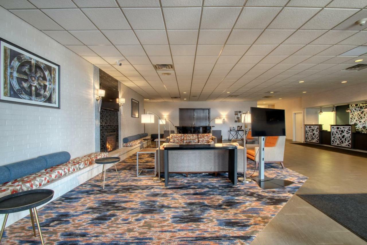 Radisson Hotel And Conference Center Fond Du Lac Exteriér fotografie